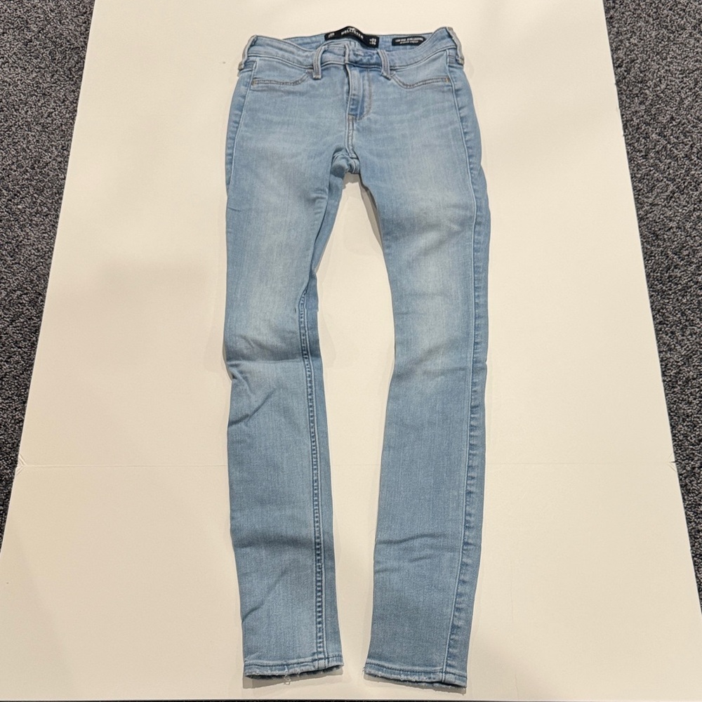 Hollister Women's Light Blue Skinny Jeans